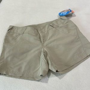 NWT Columbia PFG Coral Point II Shorts Tan Sz M Omni Shade UPF 30